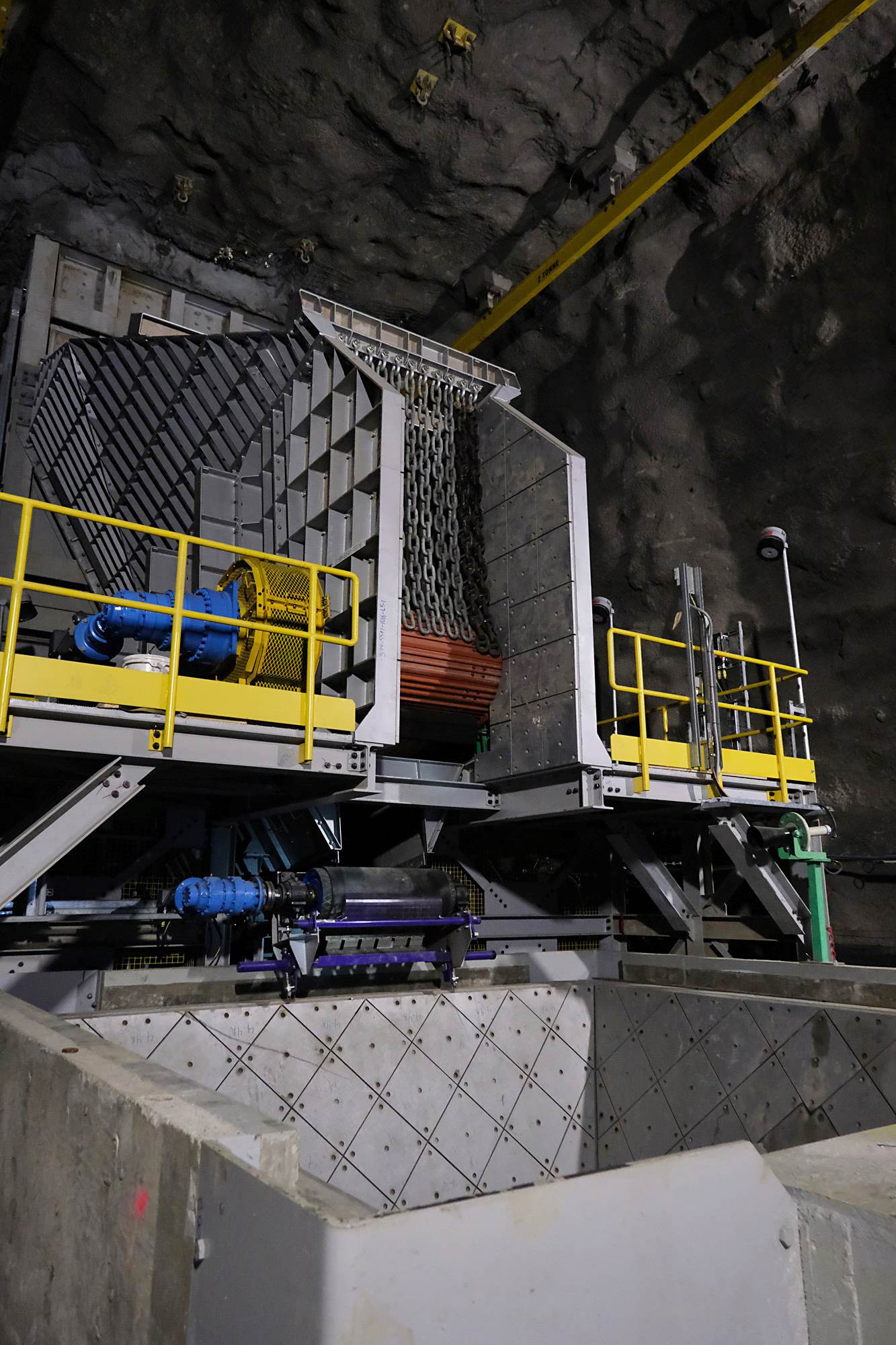 Apron feeder at Voisey's Bay